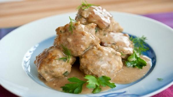 طرز تهیه کوفته مرغ سوئدی ؛ مقوی و خوشمزه طرز تهیه کوفته مرغ سوئدی ؛ مقوی و خوشمزه