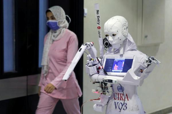 نقش موثر روبات ها در مبارزه با کرونا نقش موثر روبات ها در مبارزه با کرونا