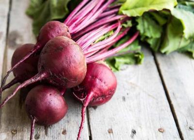 خواص شگفت انگیز چغندر برای سلامت بدن (و ضررهای احتمالی)