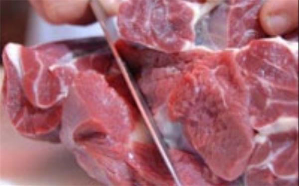 واردات گوشت گرم گوسفندی تا سقف 10 هزار تن در دستور کار واردات گوشت گرم گوسفندی تا سقف 10 هزار تن در دستور کار